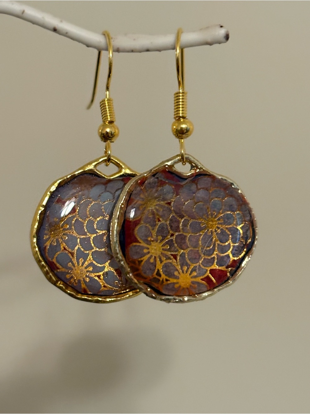 Gold-Trim Floral Round Drop Earrings - light gray & Red